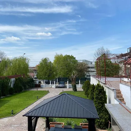 Pensiune Vila Bistreanu *